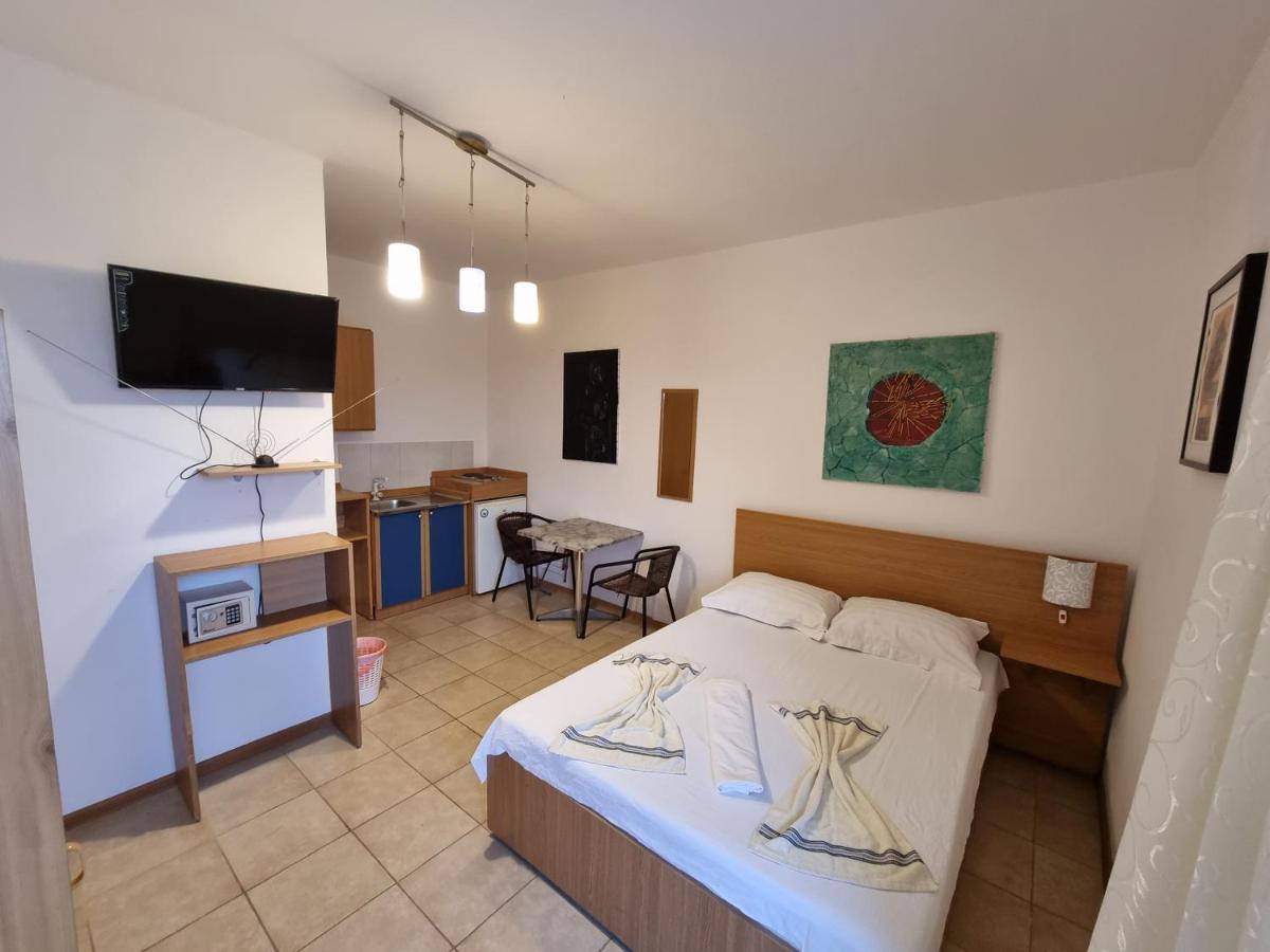 Apartments Adriatik Ulcinj Extérieur photo